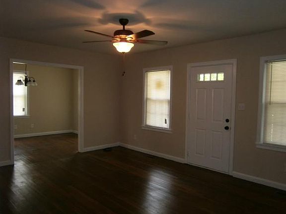 3rd image of 803 Toliver St