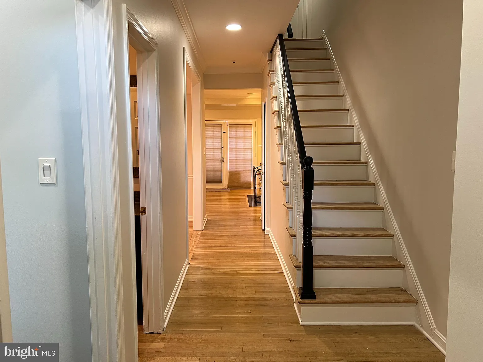 5 bed, 4.5 bath, 2725 sqft, $5,500 — Photo 3