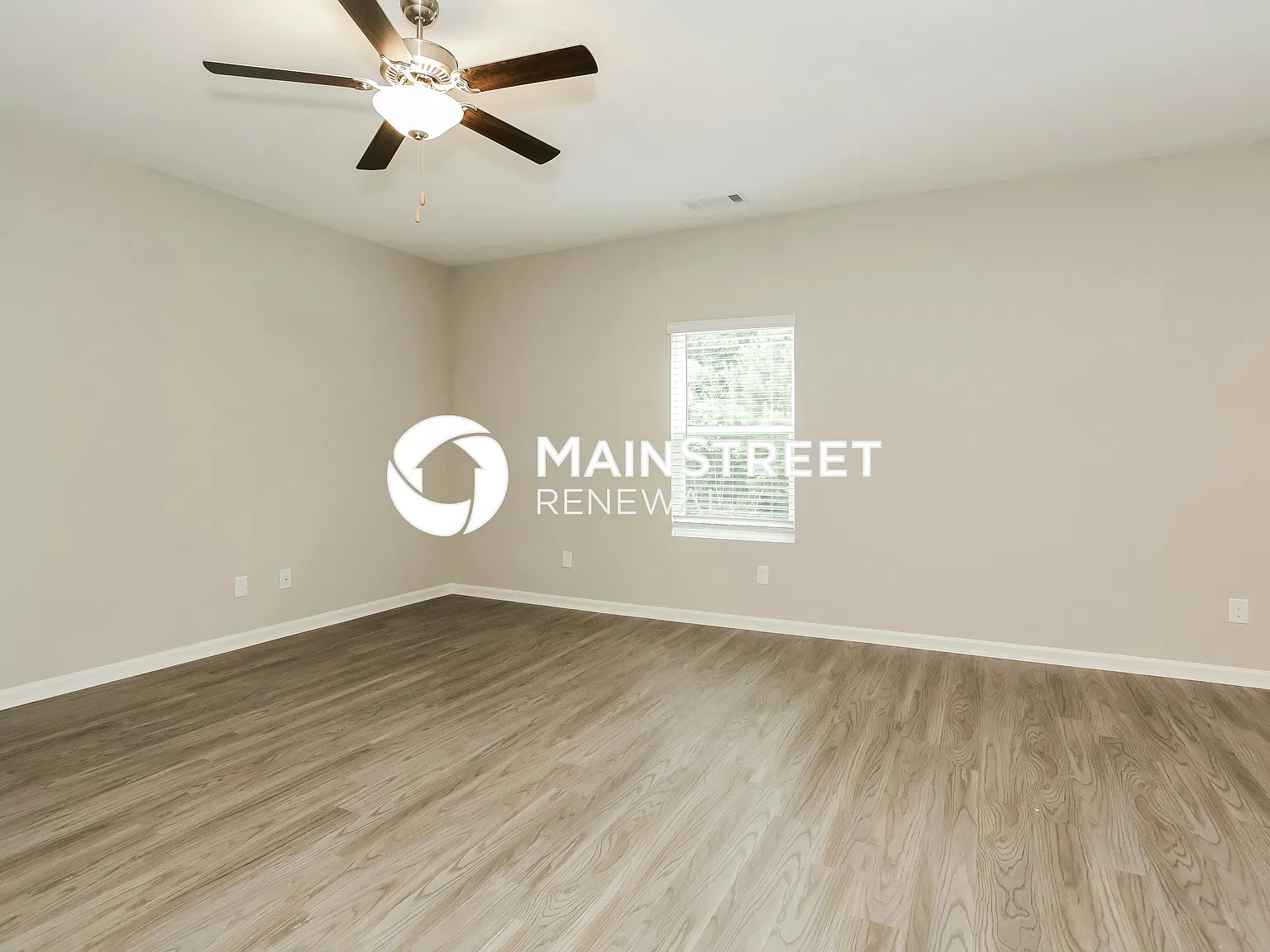 518 Firethorn Ct — Photo 3