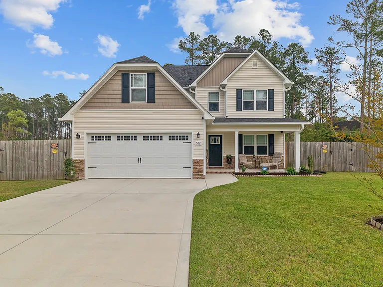 502 Maggies Ct — Photo 1