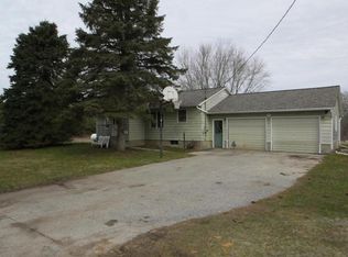 3075 W 136th St, Grant, MI 49327