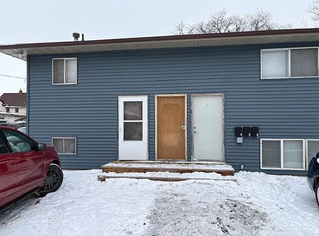 1114 University Dr N #3 — Photo 12