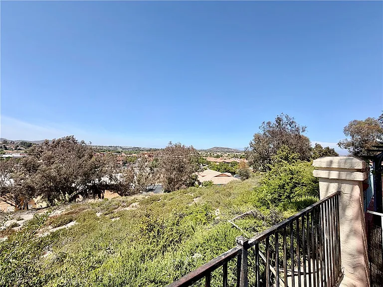 39711 Barberry Ct — Photo 23