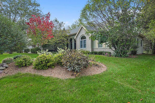 1st image of 5241 Brackenwood Ct