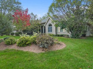 5241 Brackenwood Ct, La Crosse, WI 54601