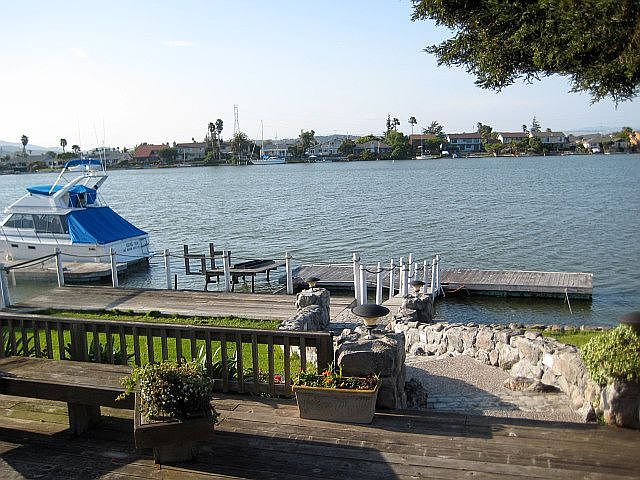 2nd image of 131 Del Oro Lagoon