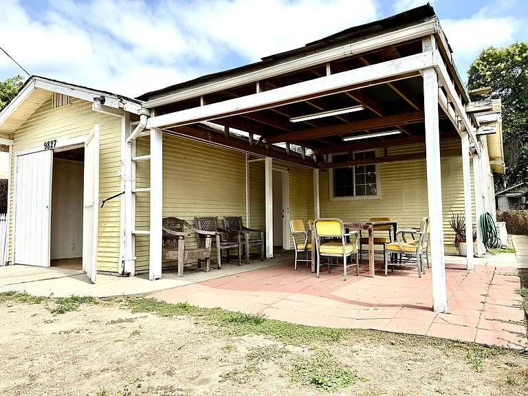 9827 Marshall St — Photo 16