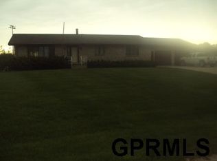 725 S 7th St, Lyons, NE 68038