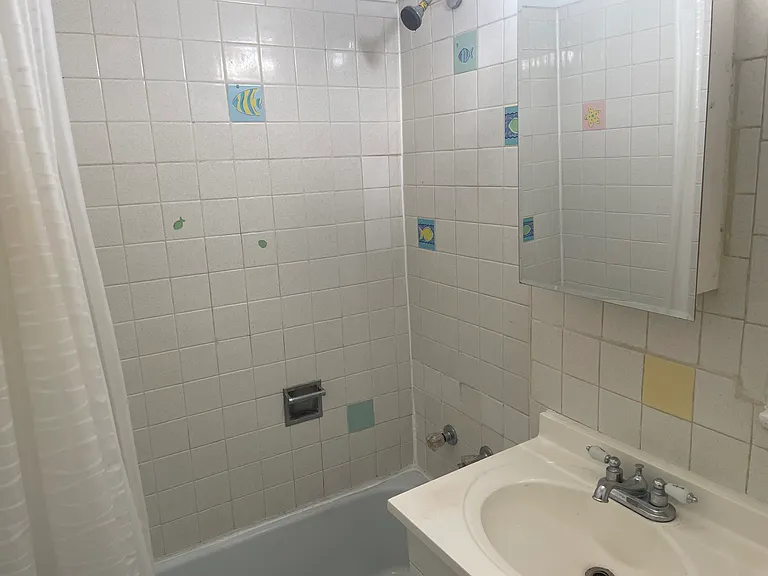 4945 N Kedzie Ave #2R — Photo 9