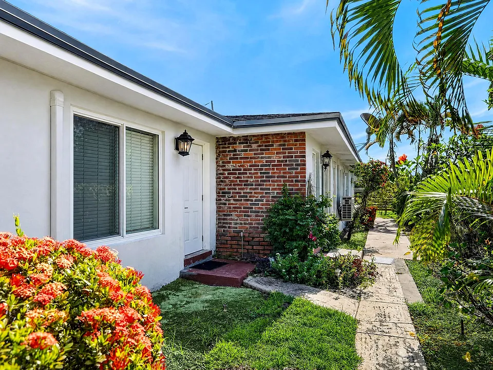 27 NW 14th Ave #A