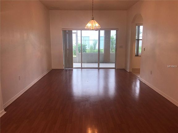 4th image of 209 Abbotsbury Dr