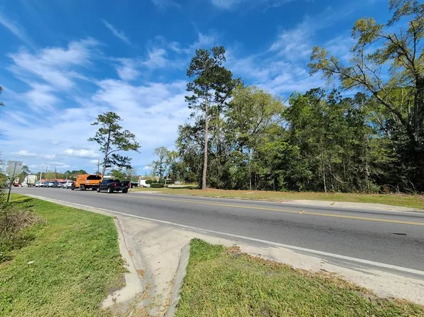 127 Busbee Rd, Allenhurst, GA 31301