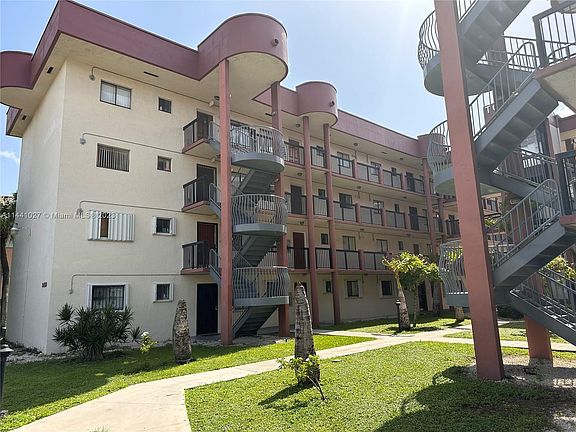 3rd image of 5400 W 21st Ct APT 205