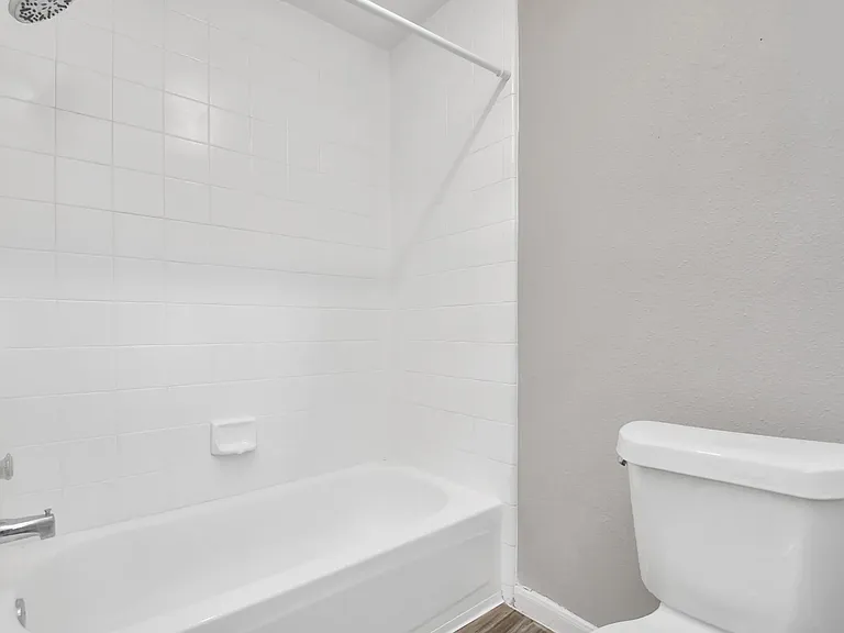 8106 Claiborne St — Photo 22
