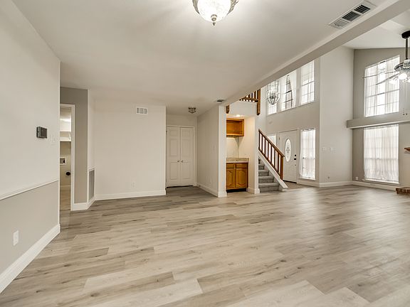 5th image of 7821 Prescott Dr