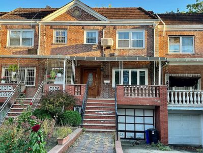 10536 65th Rd, Flushing, NY, 11375