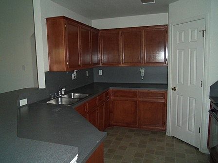 3rd image of 2102 Bailey Dr