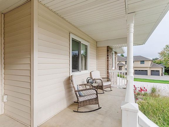 5th image of 1003 Park Way