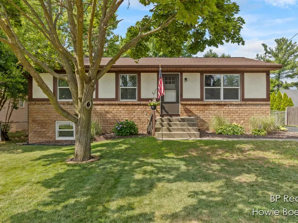 4383 40th St SW, Grandville, MI 49418