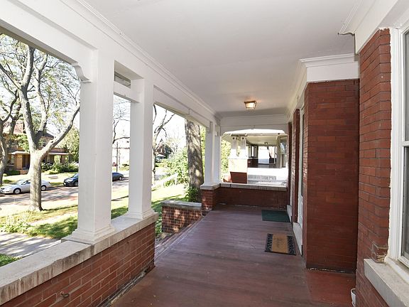 3rd image of 2966 N Prospect Ave #2968