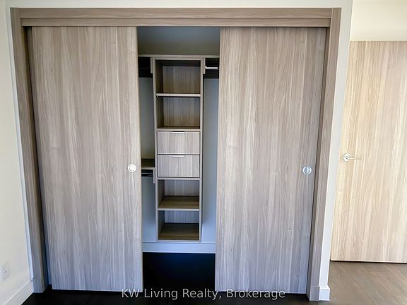 5th image of 25 McMahon Dr #805