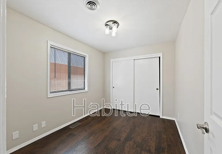 2403 W Irene St — Photo 19