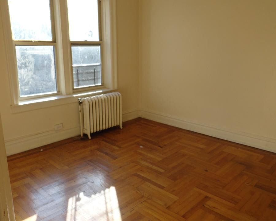 2nd image of 164 Clinton Ave APT A2