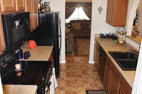 4th image of 2039 Lisa Ln
