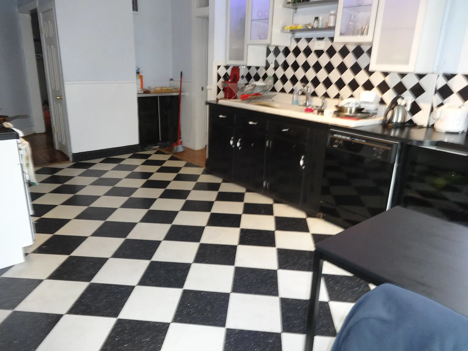 1 bed, 900 sqft, $2,000 — Photo 3