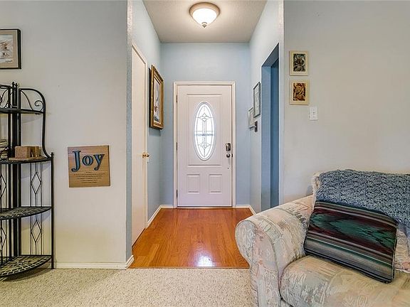 5th image of 1136 Darren Dr