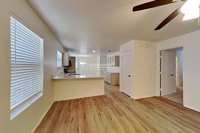 4 bed, 2.0 bath, 1550 sqft, $1,850 — Photo 4