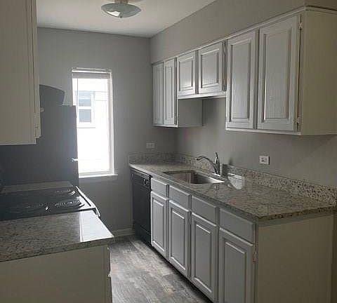 3rd image of 4508 Abbott Ave APT 17