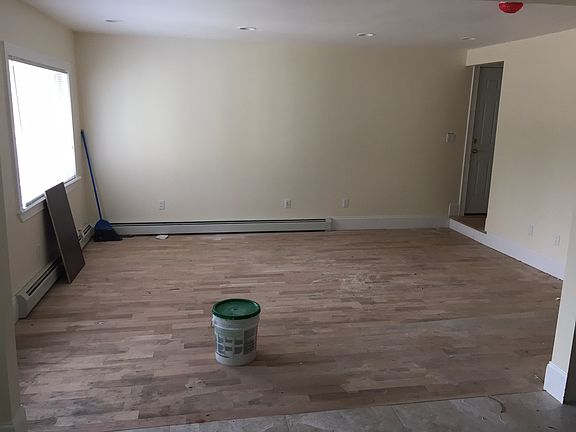 3rd image of 163-40a Mathias Avenue