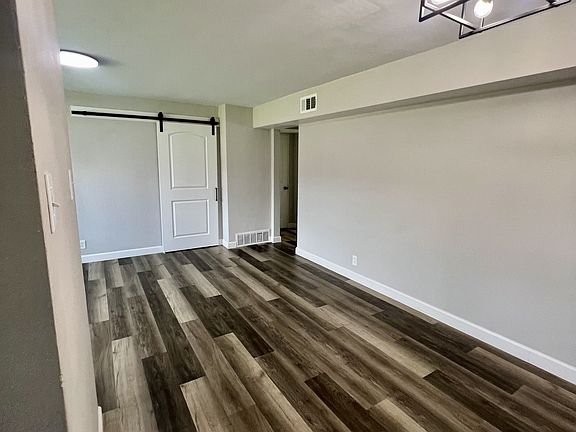 4th image of 7853-6 N Big Bend Blvd