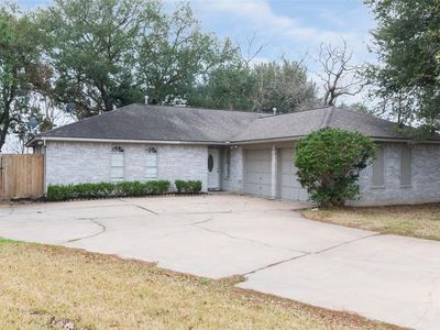 2114 Crestwood Dr, Richmond, TX, 77469