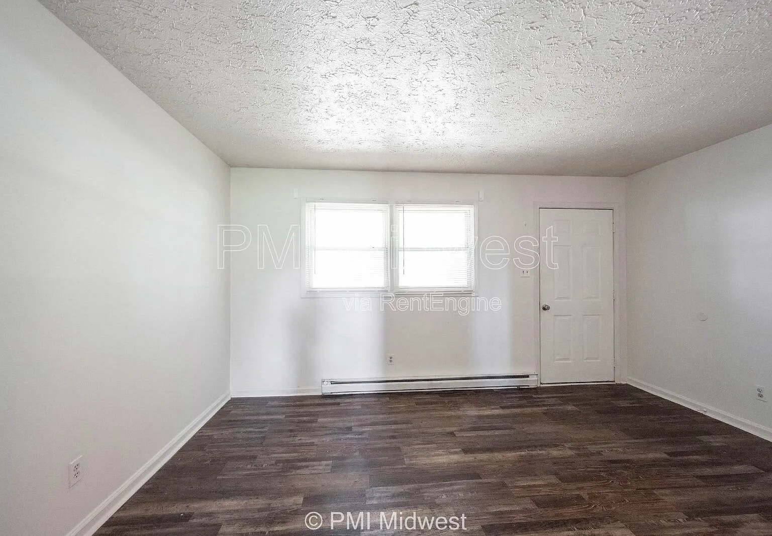 2 bed, 1.0 bath, 844 sqft, $999 — Photo 4
