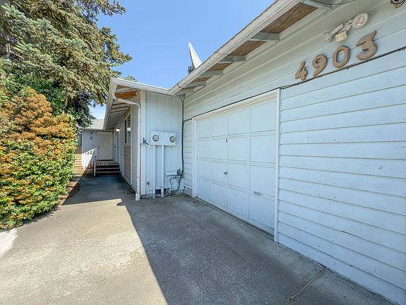 3rd image of 4903 88th St NE