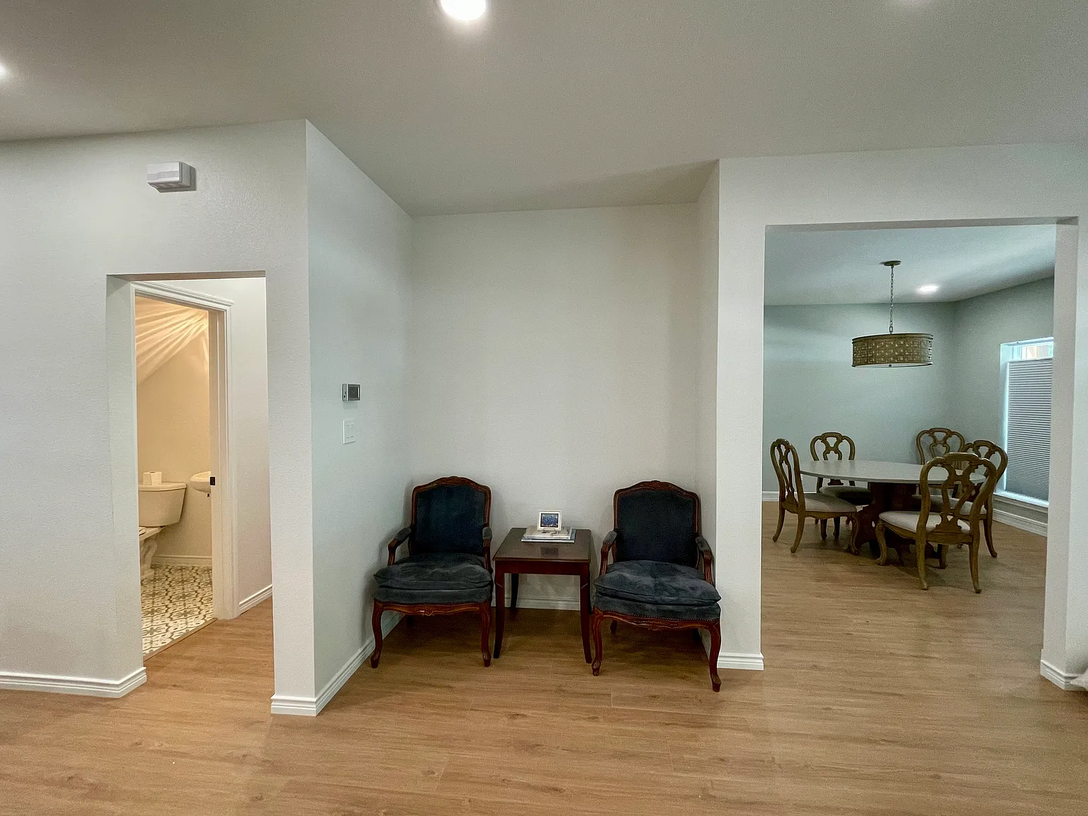 4 bed, 3.5 bath, 2515 sqft, $5,250 — Photo 4
