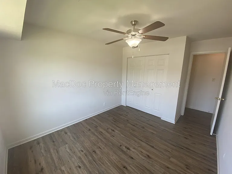 100 Chesterfield Ln #302 — Photo 16