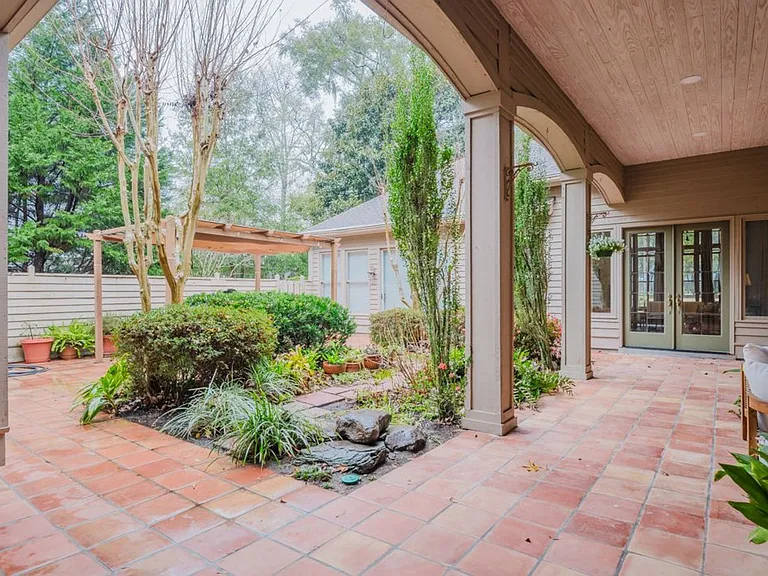 6 Sheldon Ln — Photo 49