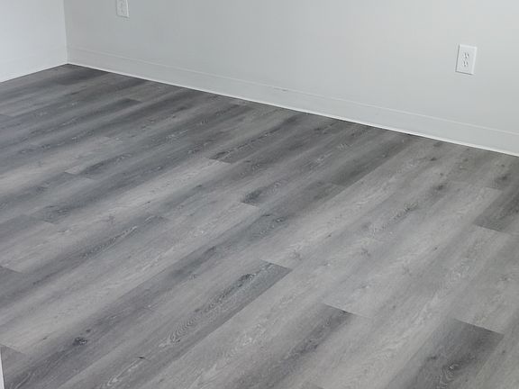 Downstairs bedroom that can be used as bedroom or office.