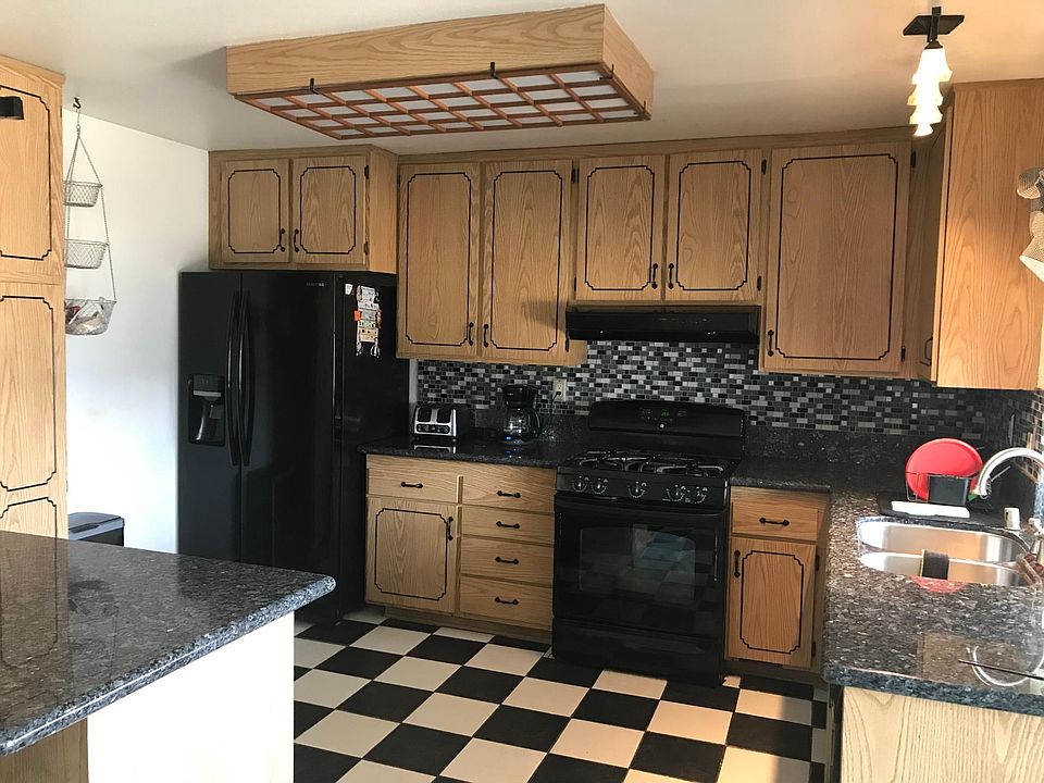 1st image of 8576 Comalette Ln