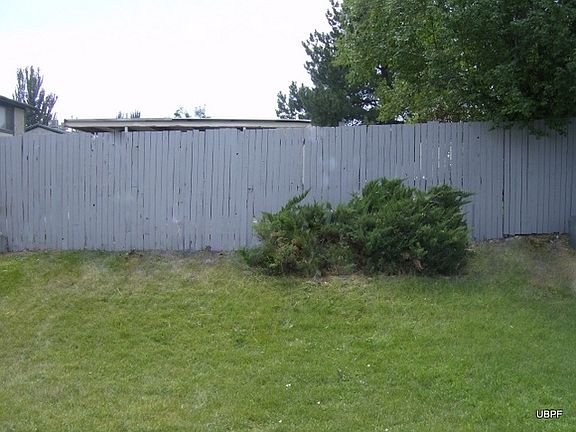 4th image of 3871 W Crown Ave APT A