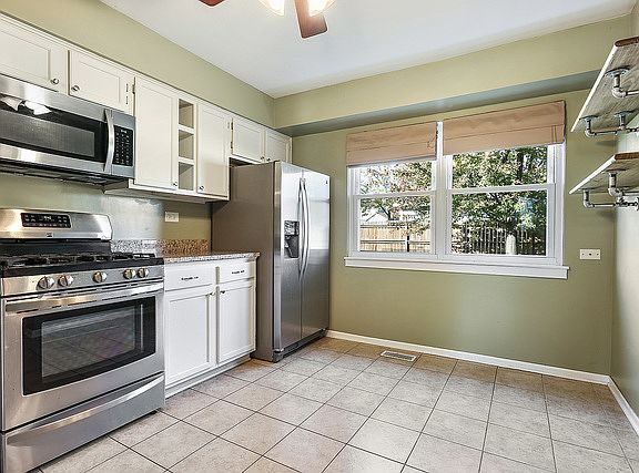 5th image of 217 Green Mountain Dr