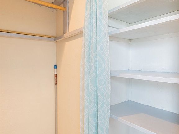 4th image of 2724 W McLellan Blvd Unit 104