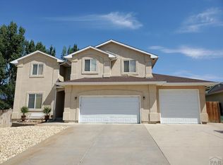 11 White Dove Ct, Pueblo, CO 81001