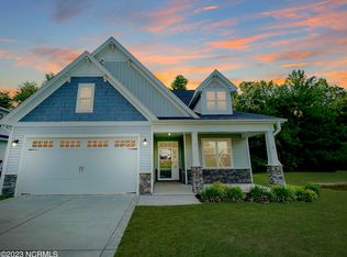 8512 Lanvale Forest Dr, Leland, NC 28451