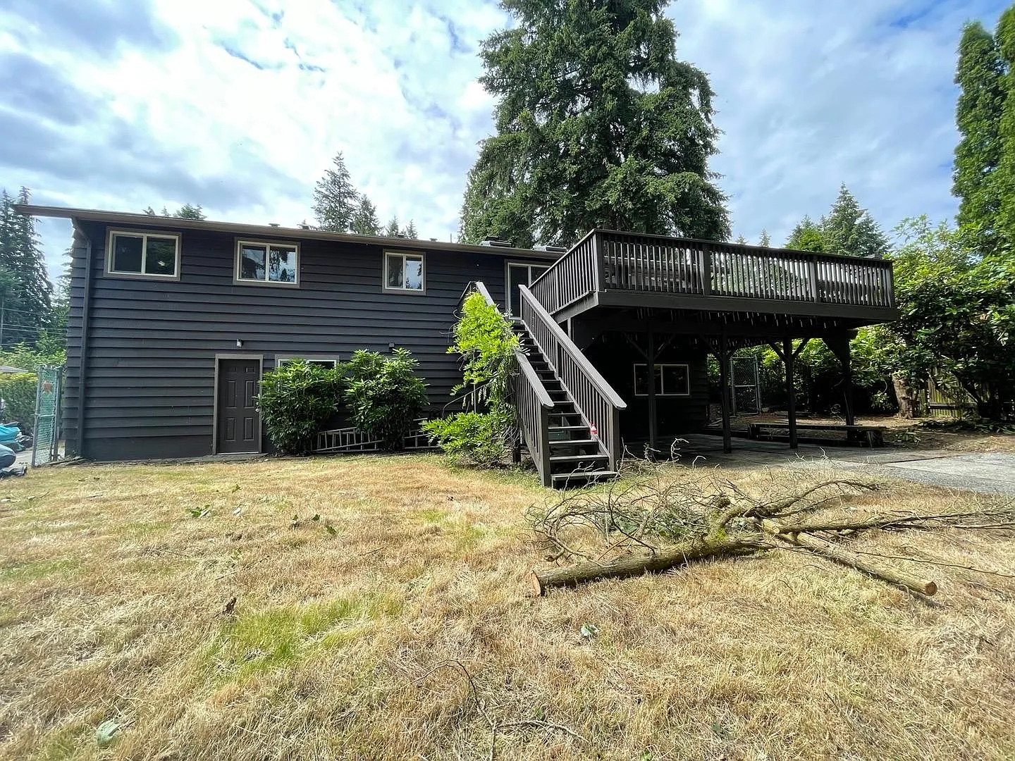 3 bed, 2.5 bath, 2080 sqft, $3,950 — Photo 2