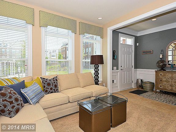5th image of 9467 Canonbury Sq