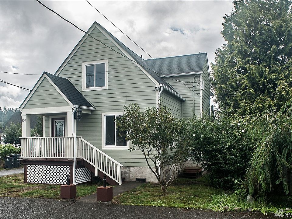 1st image of 920 Arnold Ave